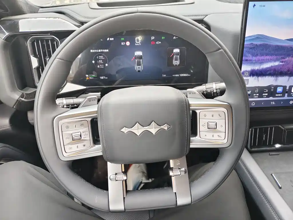 Fangchengbao Leopard 8 8 2025 Flagship 7 мест