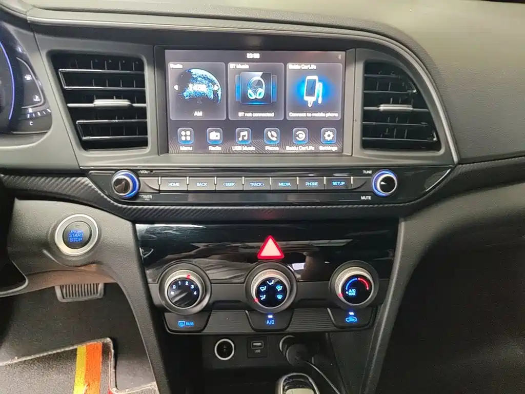 Hyundai Elantra — миниатюра 13