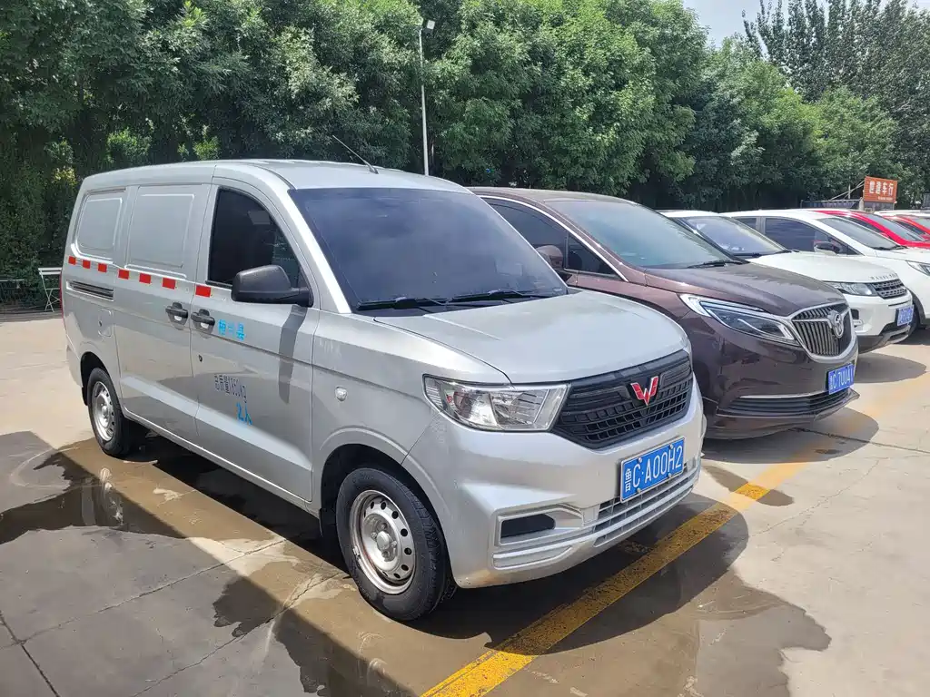 Wuling V 2021 1.5L LAR
