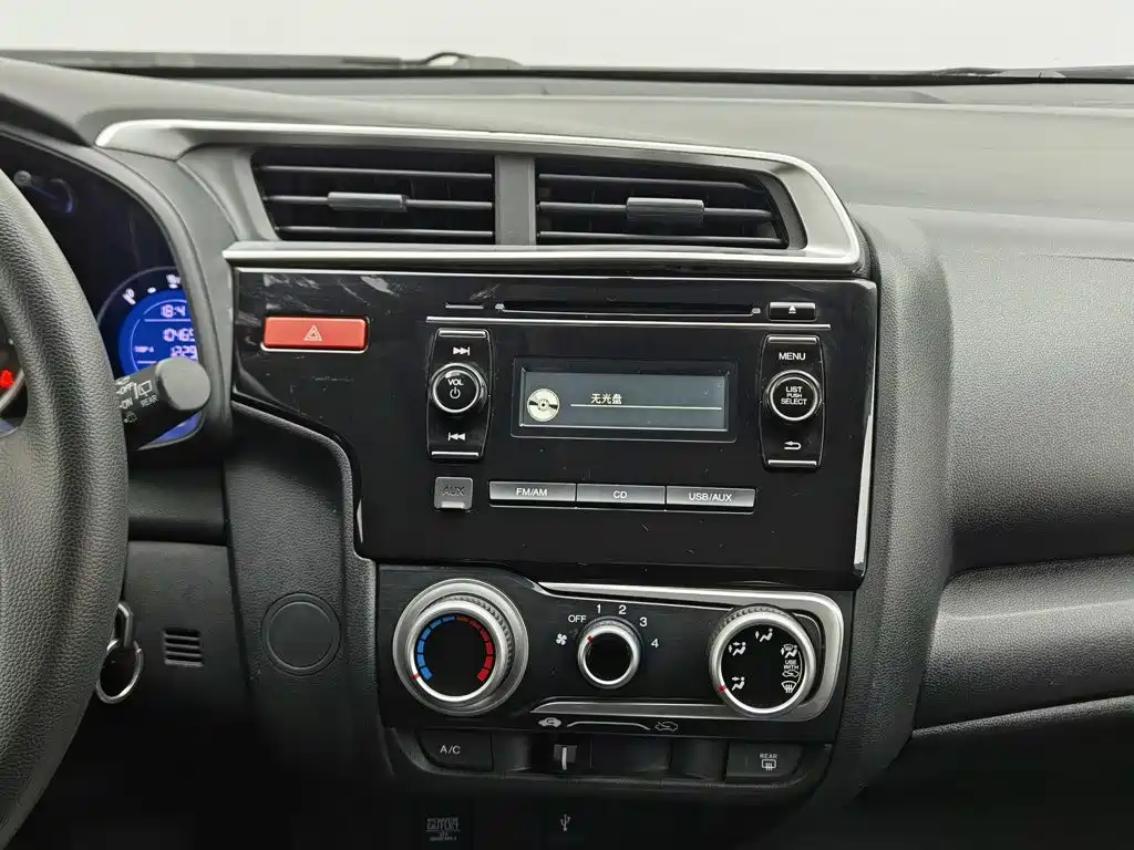 Honda Fit — миниатюра 12