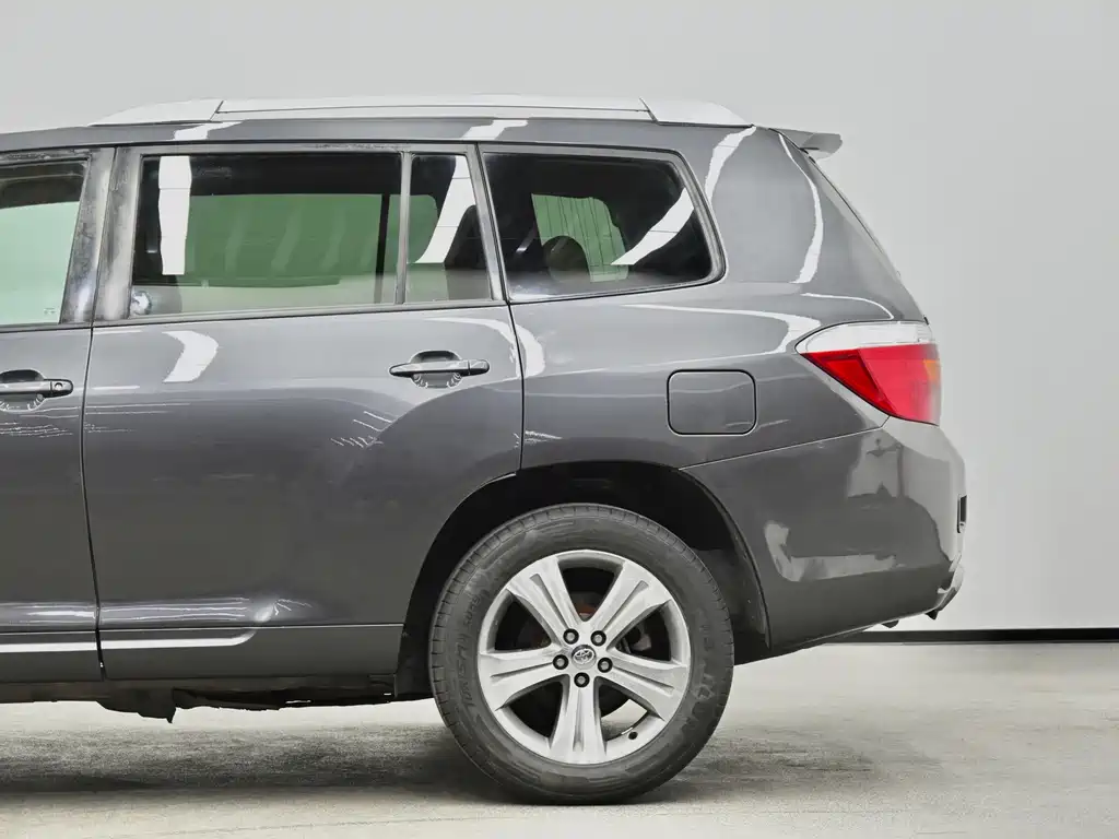 Toyota Highlander — миниатюра 28