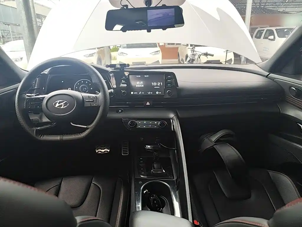 Hyundai Elantra 2021 240TGDi DCT GLX Elite