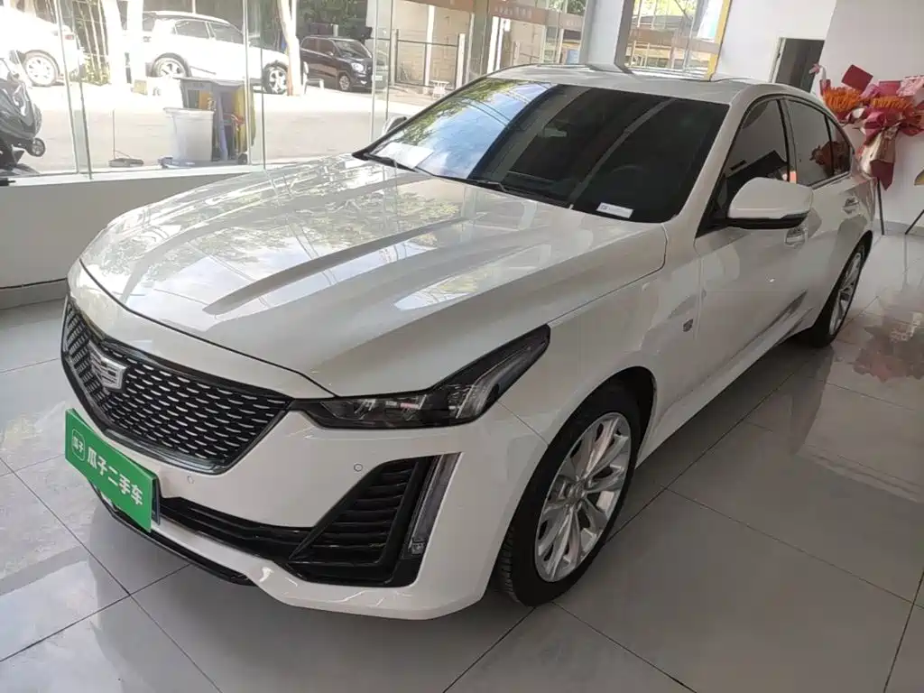 Cadillac CT5 — миниатюра 2