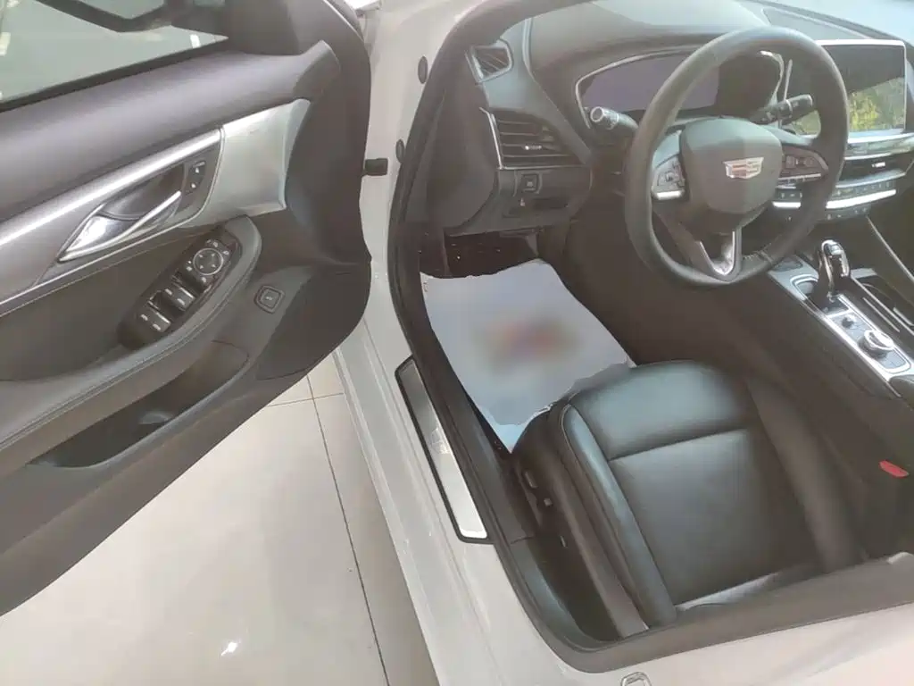Cadillac CT5 — миниатюра 16
