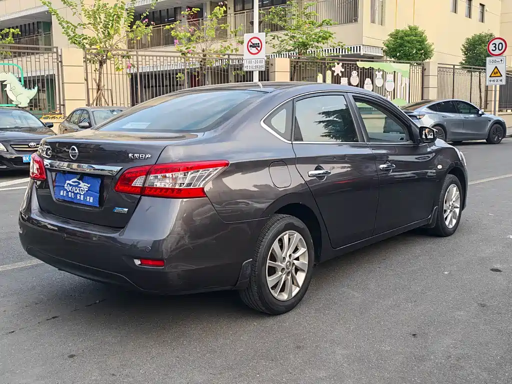 Nissan Sylphy — миниатюра 6