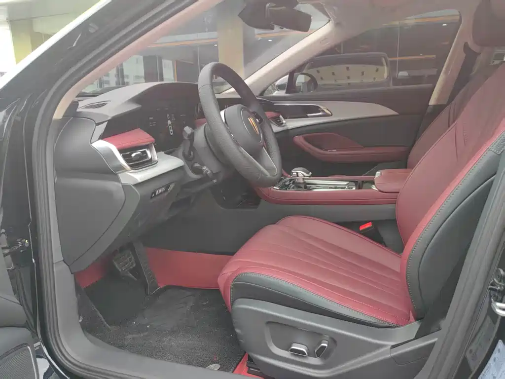 Hongqi H5 PHEV 2025 130