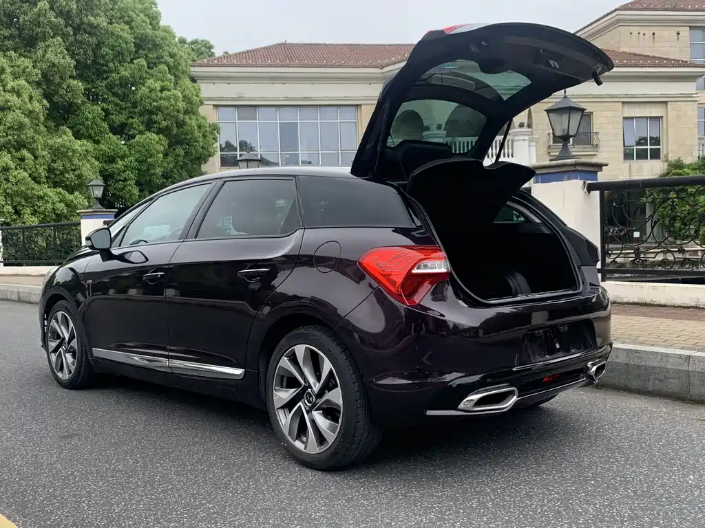 DS DS 5 — миниатюра 3