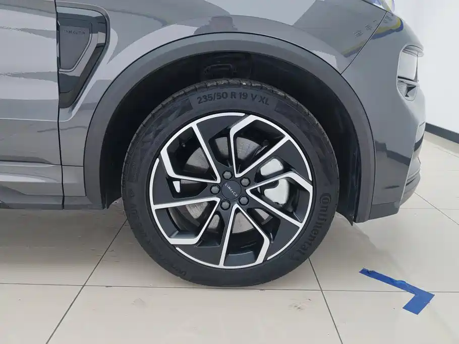 Lynk & Co 01 EM-P — миниатюра 6