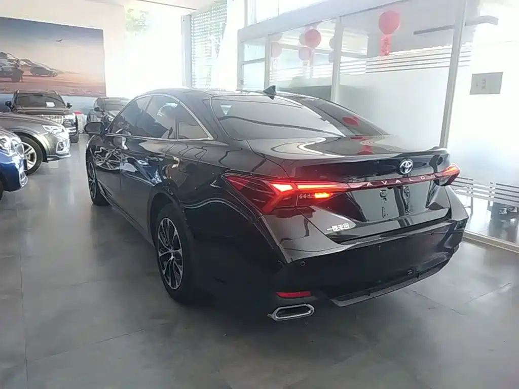 Toyota Avalon — миниатюра 5