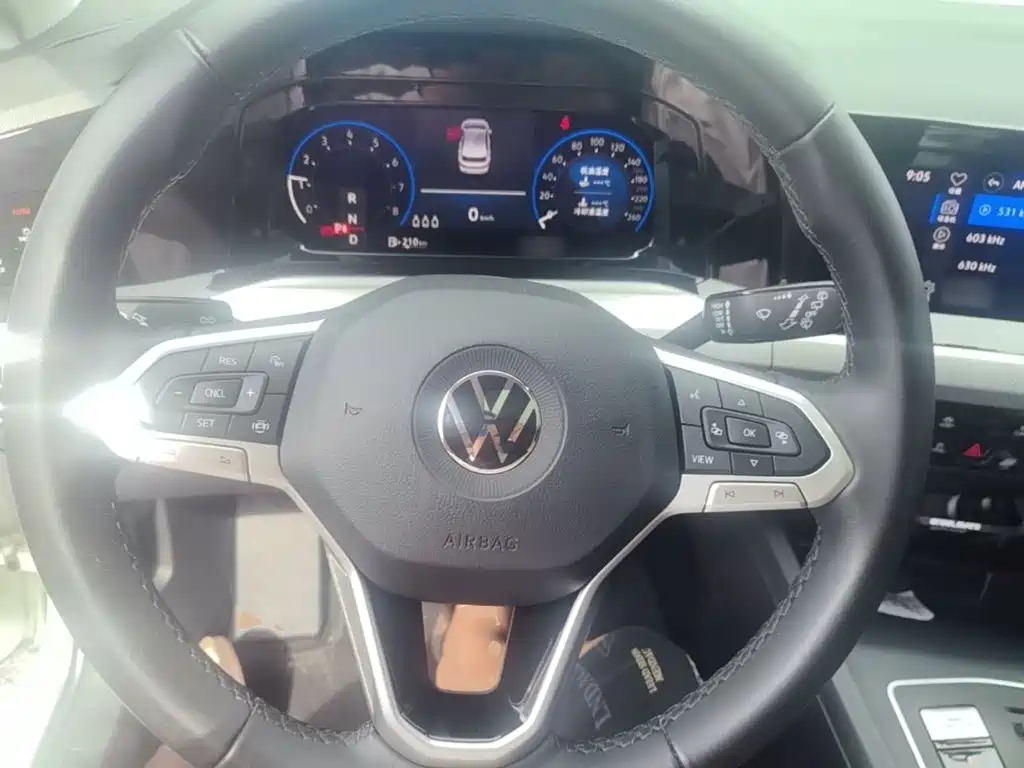 Volkswagen Golf — миниатюра 11