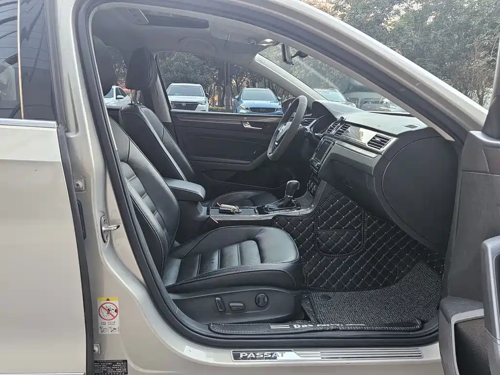 Volkswagen Passat — миниатюра 12