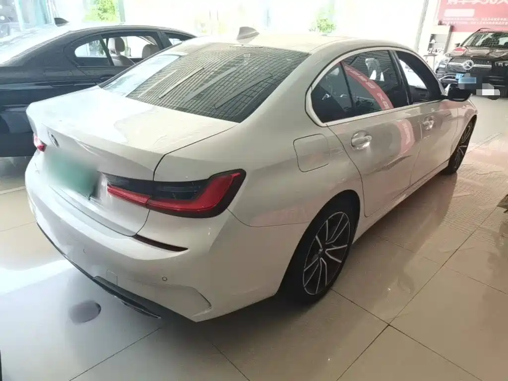BMW 3 Series — миниатюра 7