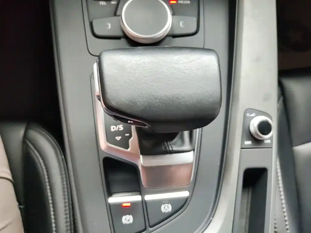 Audi A4L — миниатюра 14