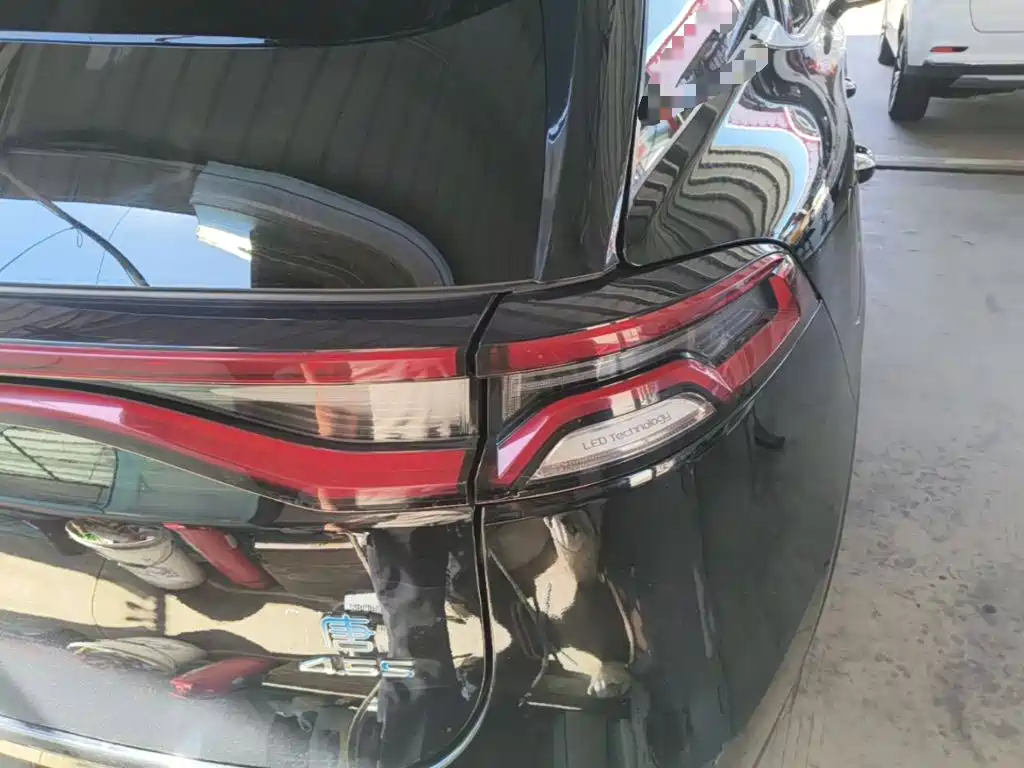 BYD Tang New Energy — миниатюра 8