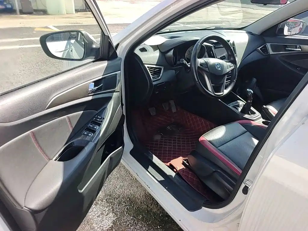Changan Eado XT — миниатюра 16