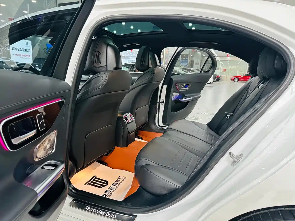 Mercedes-Benz C-Class — миниатюра 5