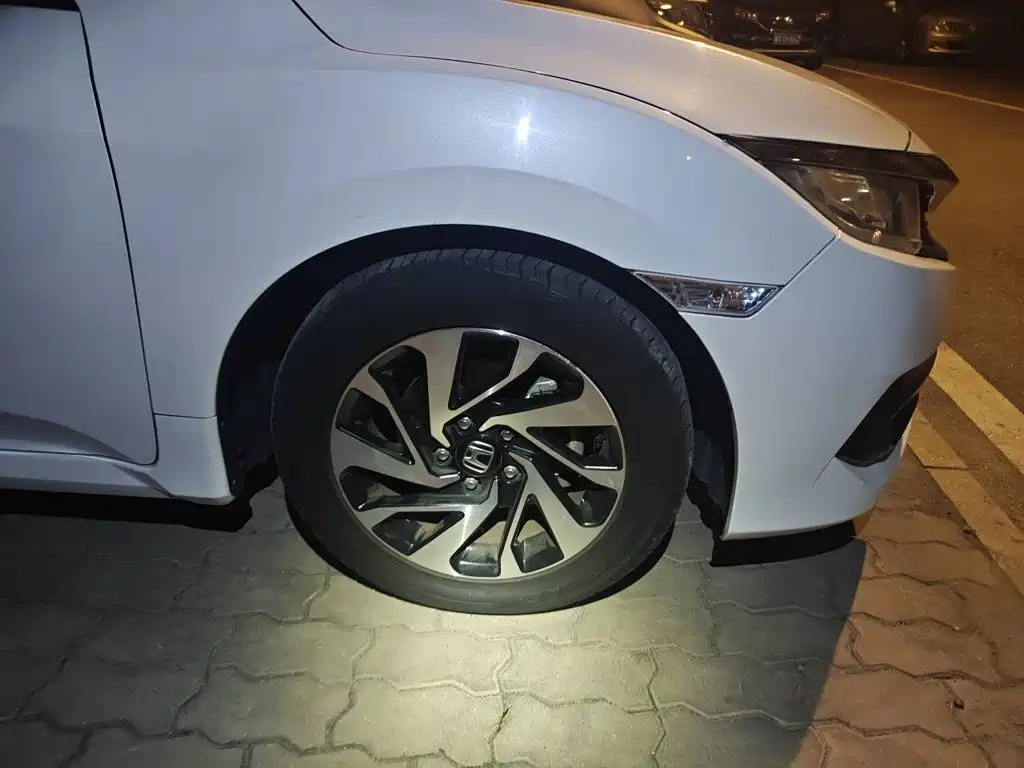 Honda Civic — миниатюра 24