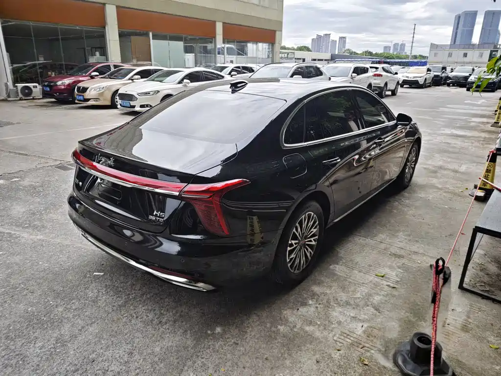 Hongqi Hongqi H5 — миниатюра 13