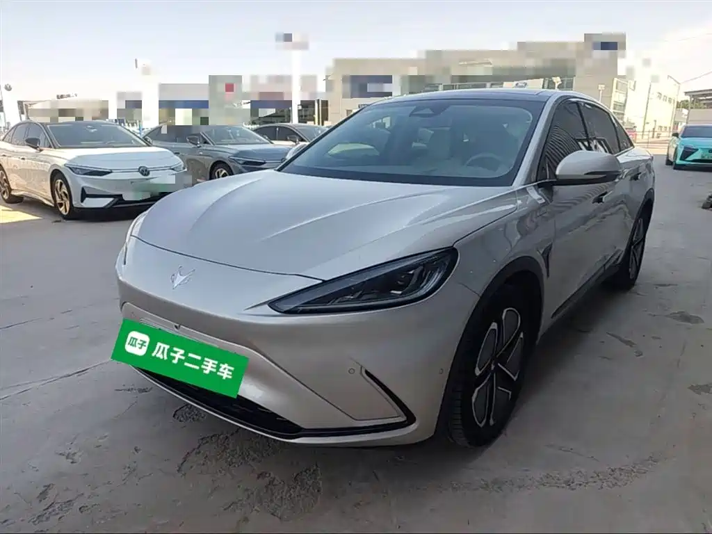 极狐 阿尔法S6 2025款 735MAX 175kW