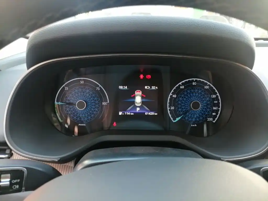 Hongqi Hongqi E-QM5 — миниатюра 12