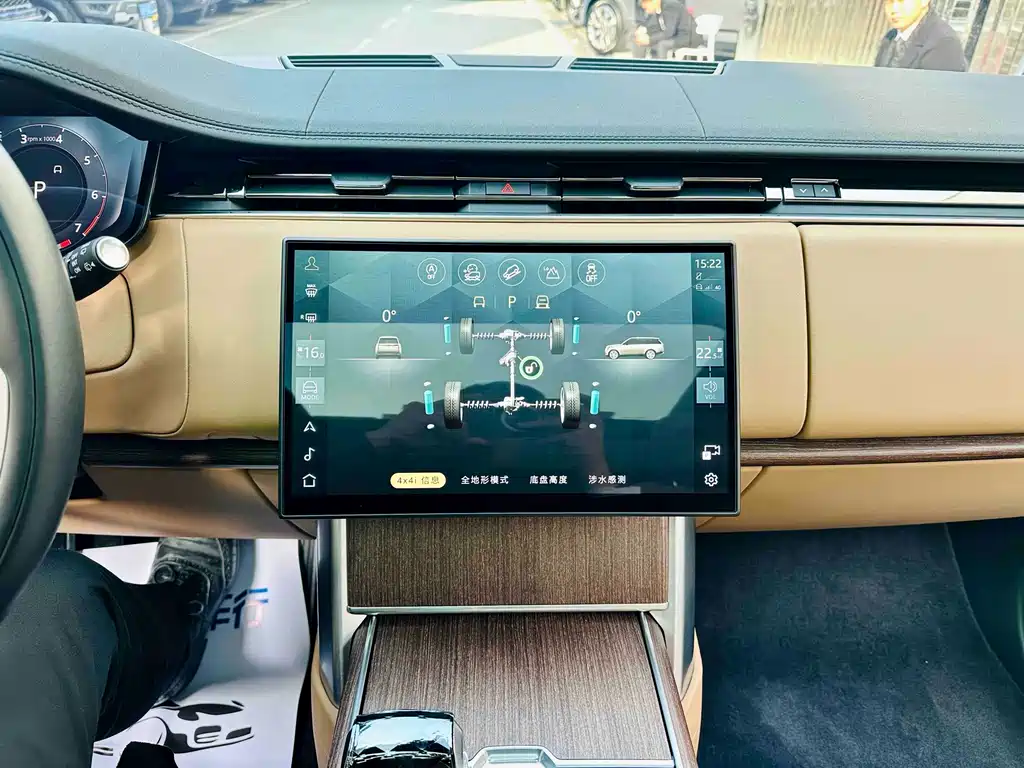 Land Rover Range Rover — миниатюра 13