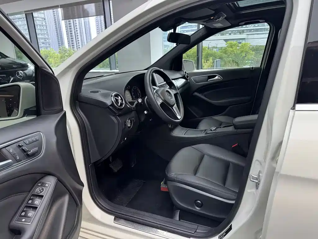 Mercedes-Benz B-Class — миниатюра 5
