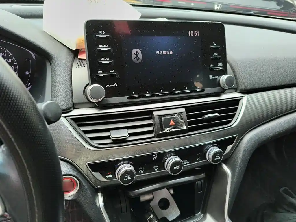 Honda Accord — миниатюра 6