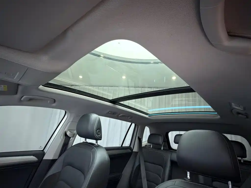 Volkswagen Tiguan L — миниатюра 10