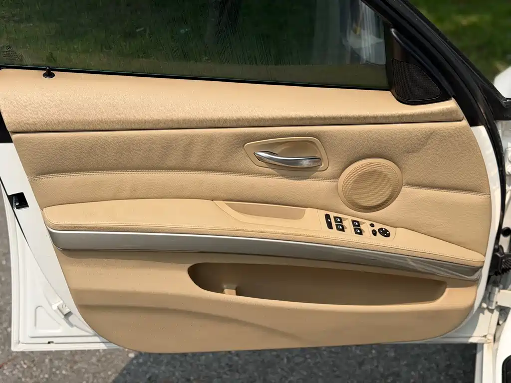 BMW 3 Series 3 2012 320i Luxury