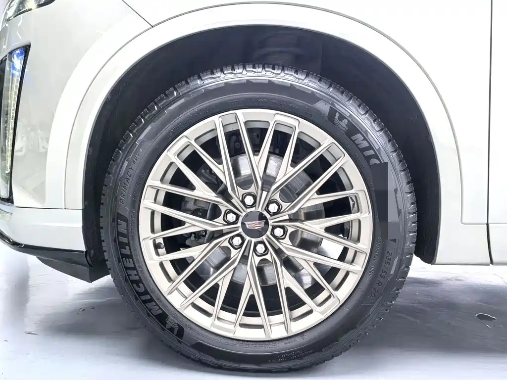 Cadillac XT6 — миниатюра 8