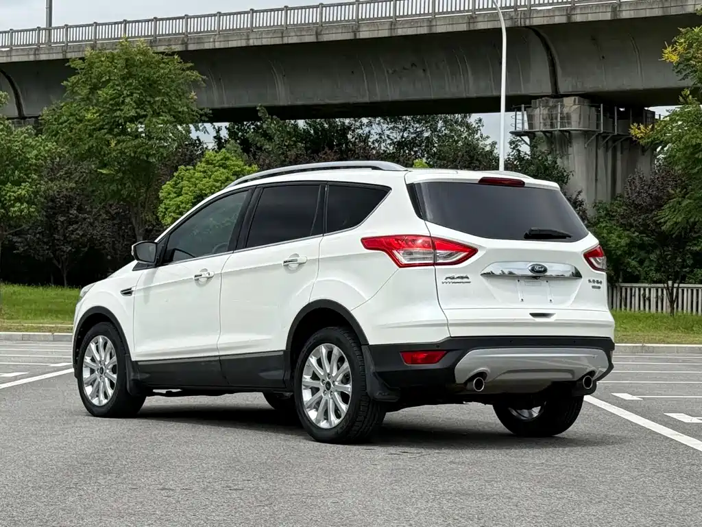 Ford Kuga — миниатюра 4