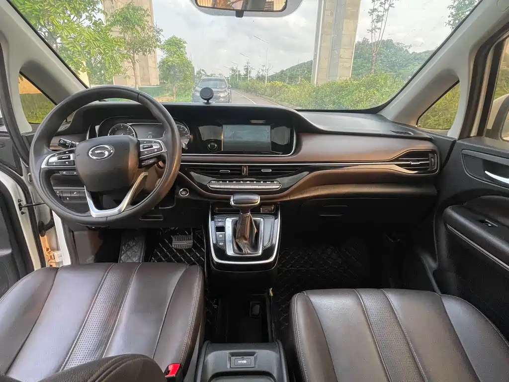 GAC M6 2019 270T DCT Luxury （ мест） VI