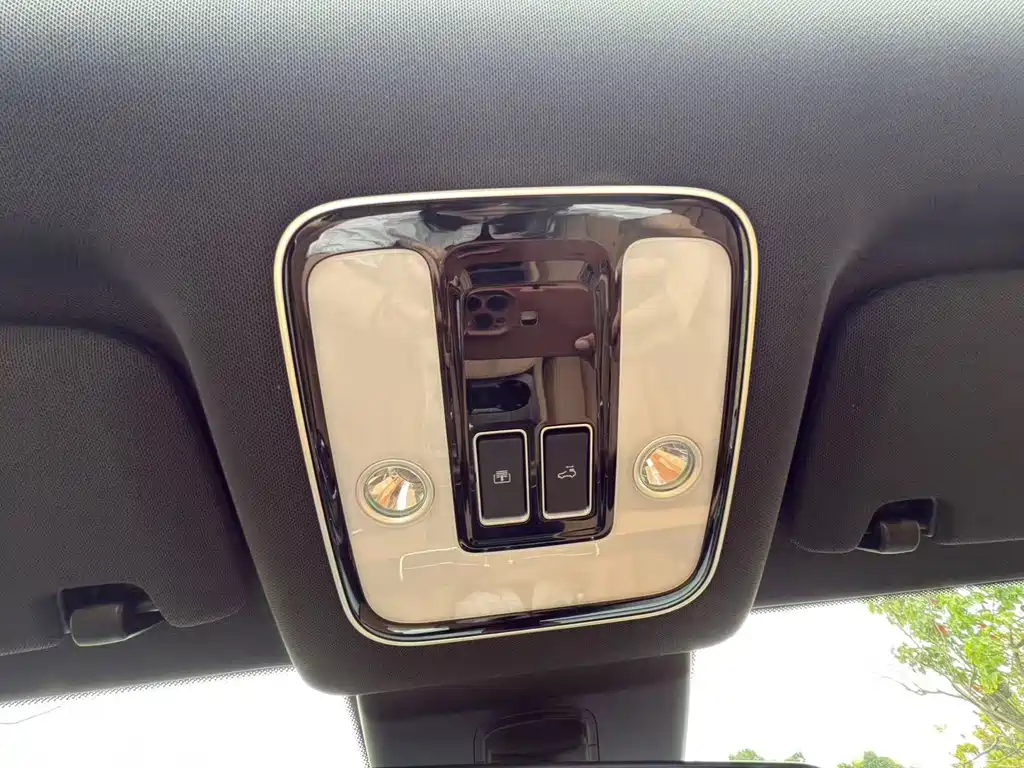 Li Auto Li ONE — миниатюра 24