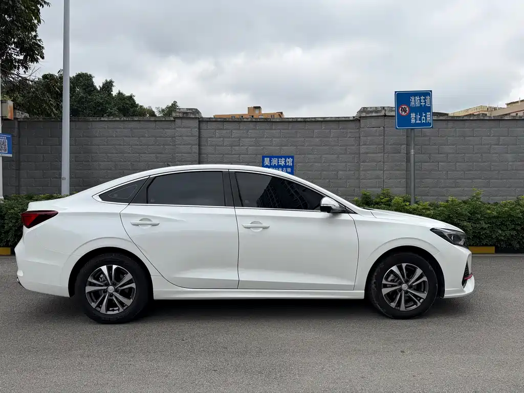 Changan Eado — миниатюра 11