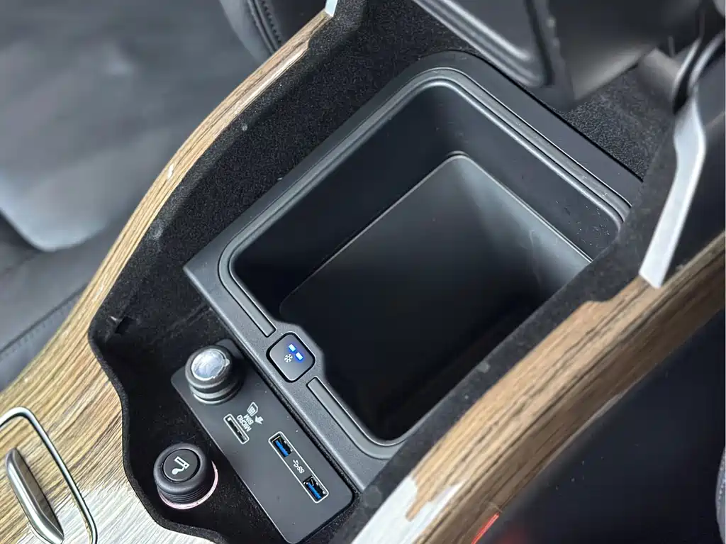 Land Rover Range Rover — миниатюра 18