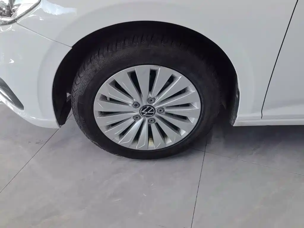 Volkswagen Lavida — миниатюра 23