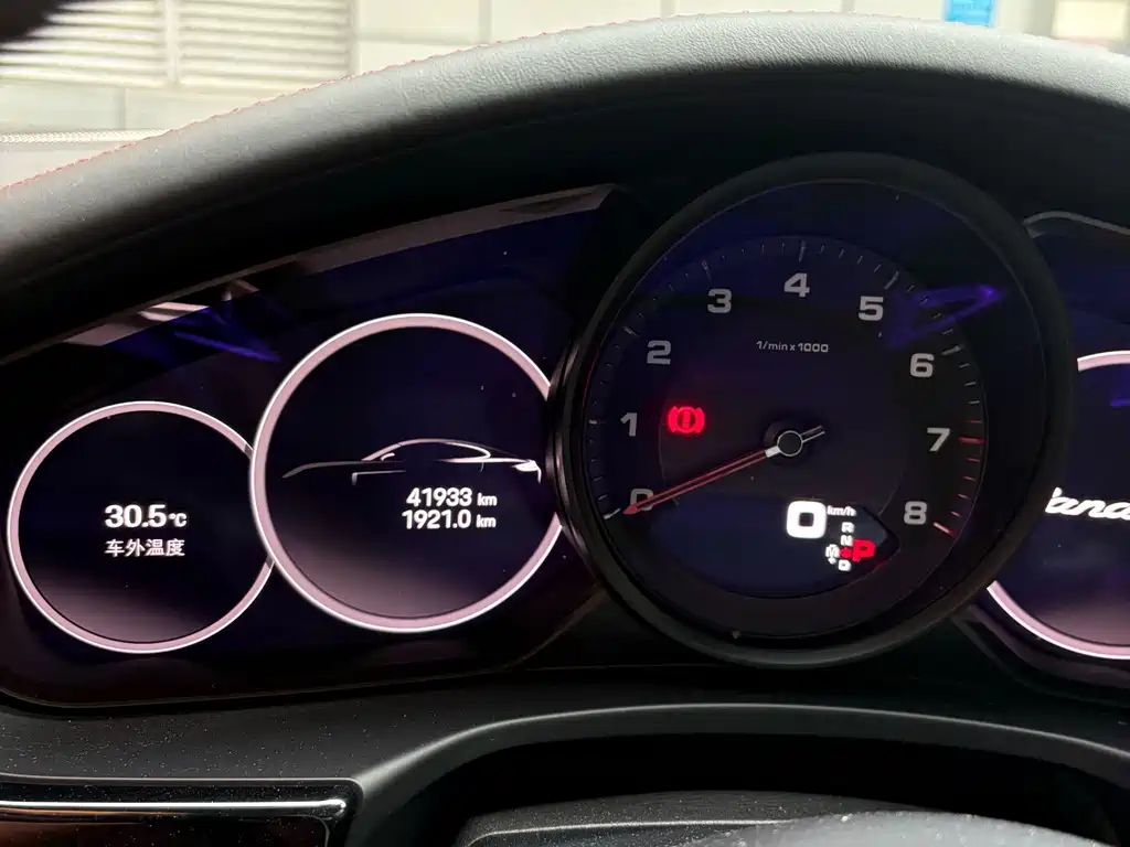 Porsche Panamera — миниатюра 6