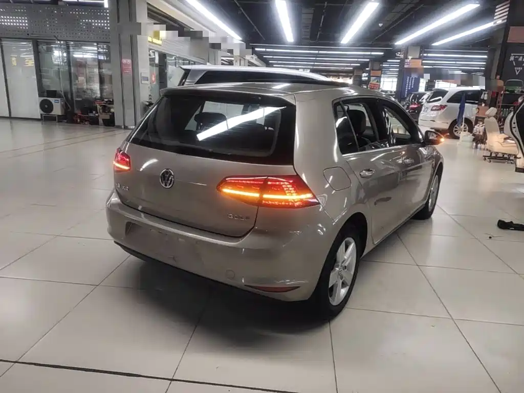 Volkswagen Golf — миниатюра 7