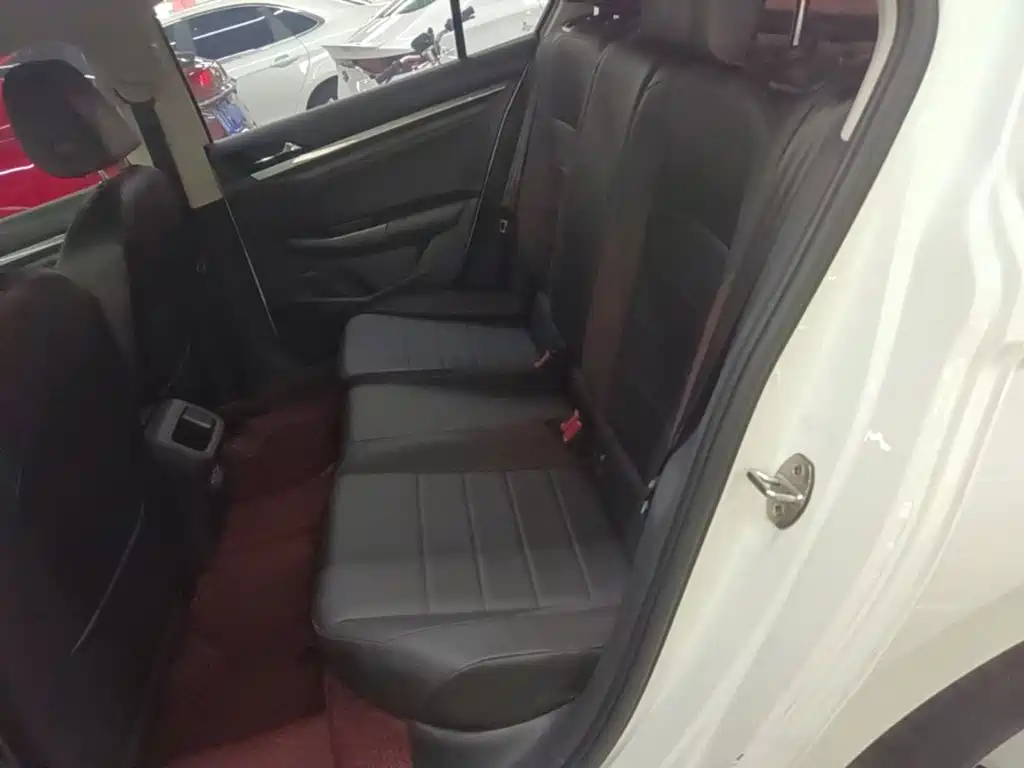 Volkswagen Bora — миниатюра 17