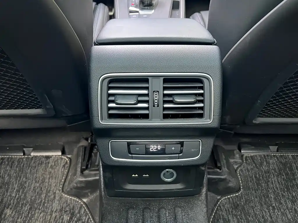 Audi Q5L — миниатюра 7