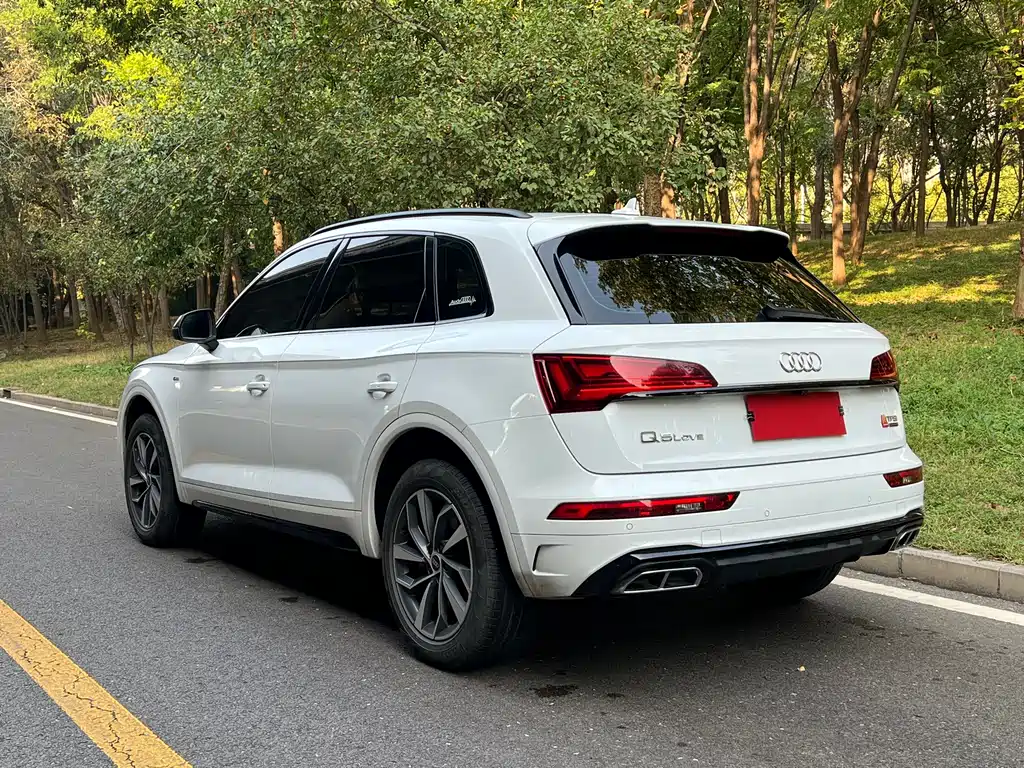 Audi Q5L — миниатюра 15