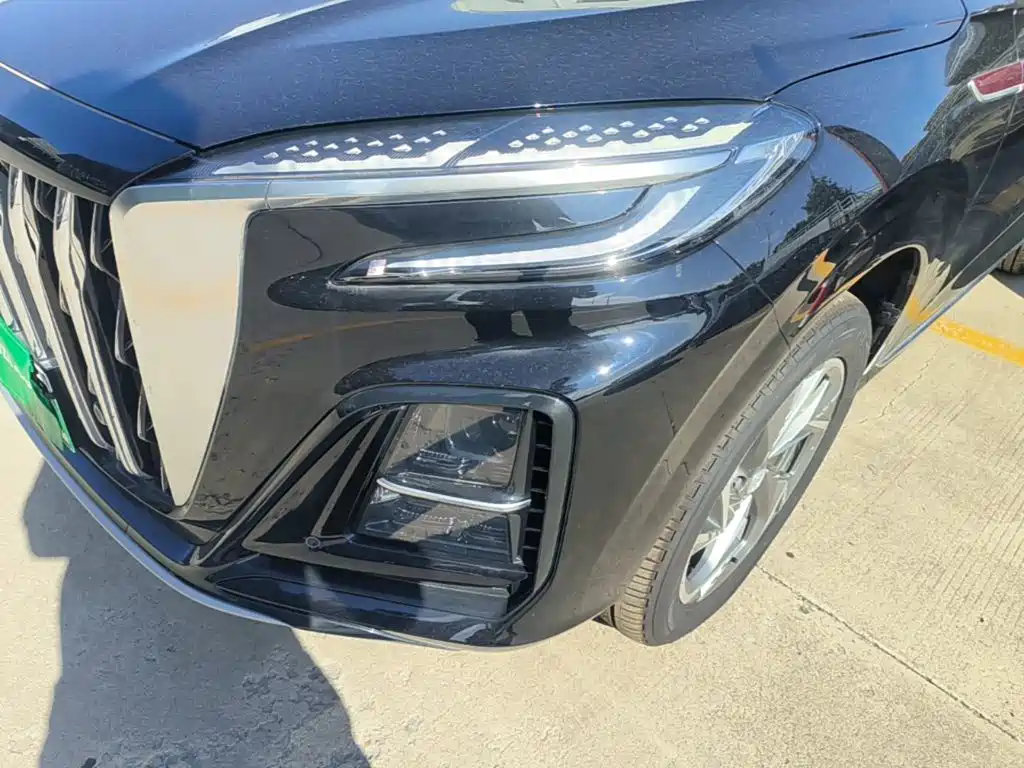 Hongqi Hongqi HS3 PHEV — миниатюра 24