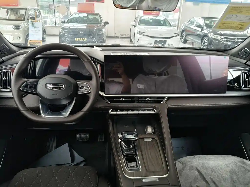 Geely Xingyue L — миниатюра 9