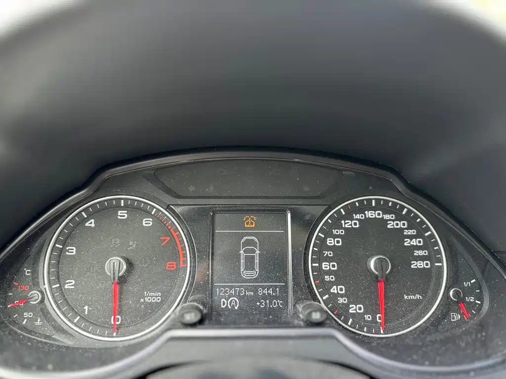 Audi Q5 — миниатюра 25
