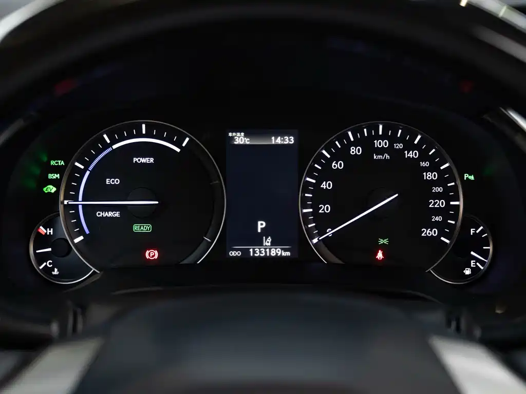 Lexus RX — миниатюра 26
