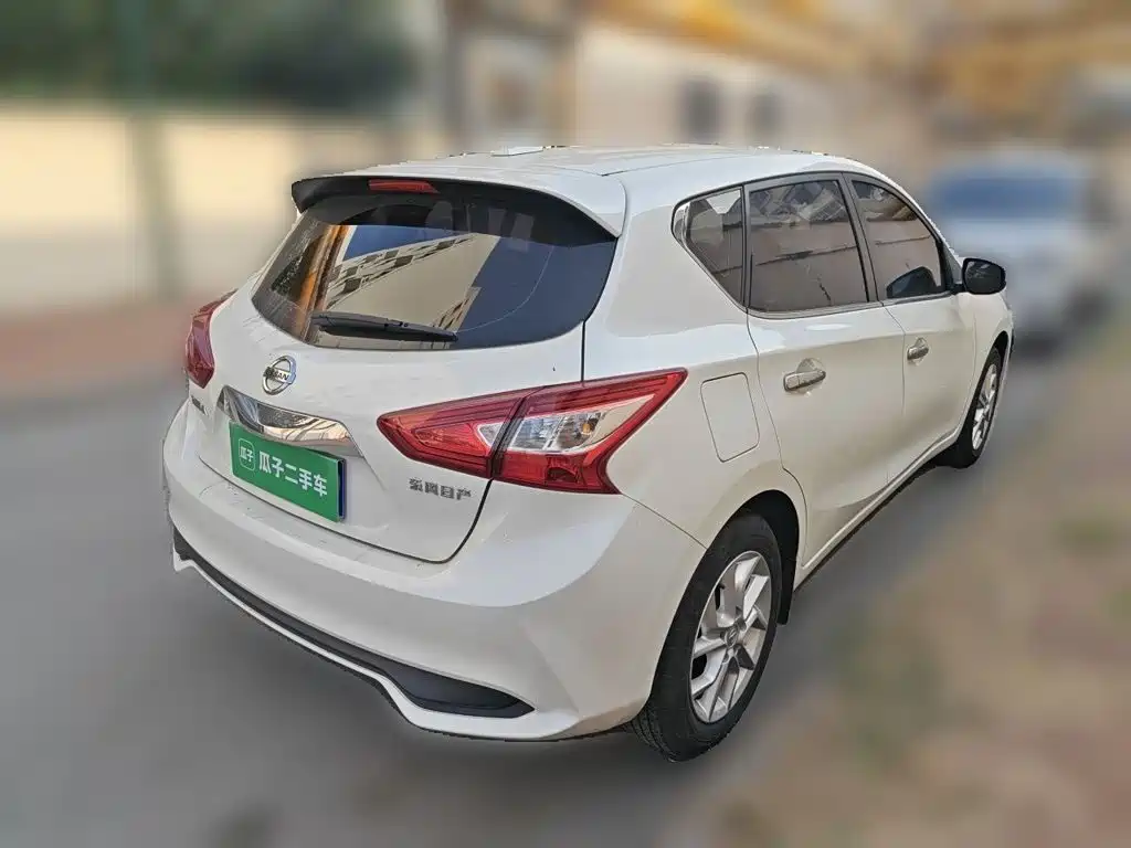Nissan Tiida — миниатюра 6