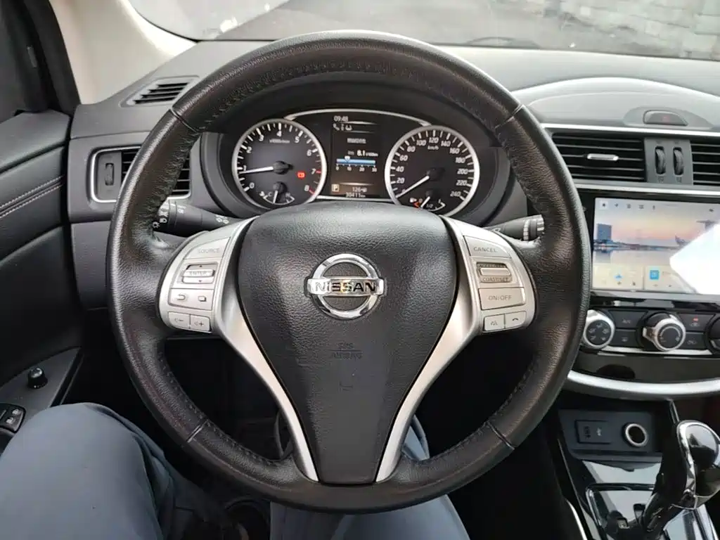 Nissan Tiida — миниатюра 11