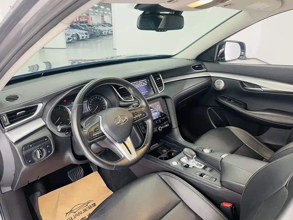 Infiniti QX50 — миниатюра 6
