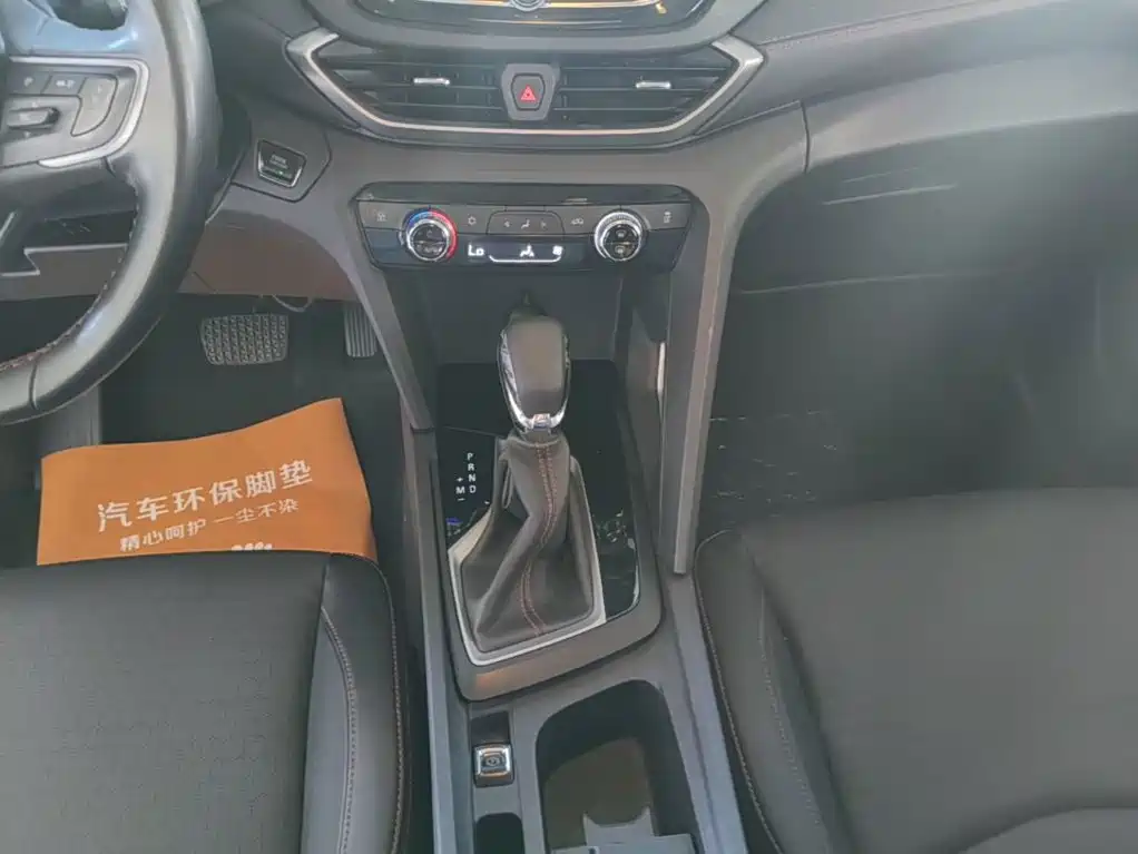 Chevrolet Volando — миниатюра 12
