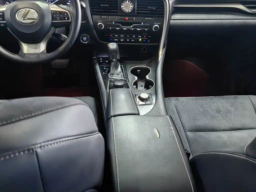 Lexus RX — миниатюра 8
